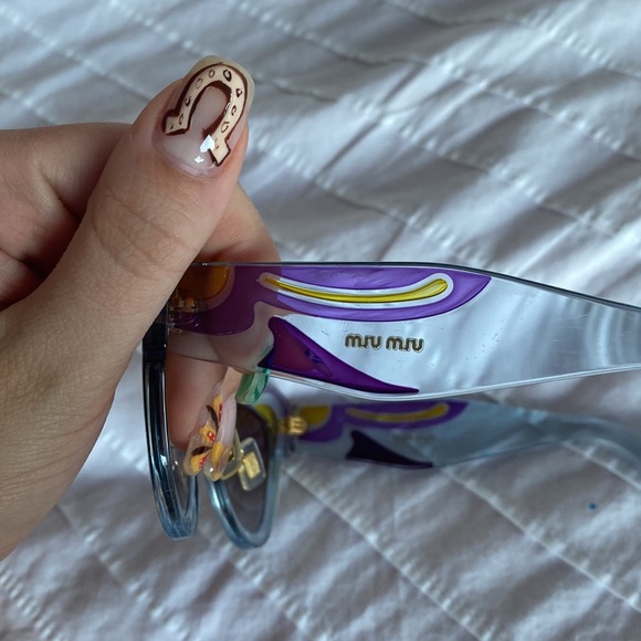 MIU MIU CAT EYE SUNGLASSES - Picture 5 of 8